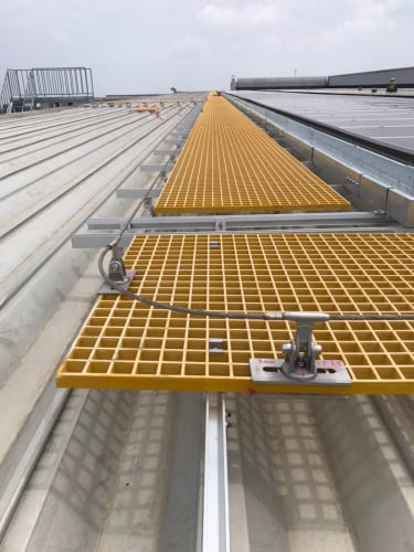 Fall protection Life line on roof