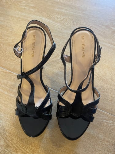 High heels for modeling