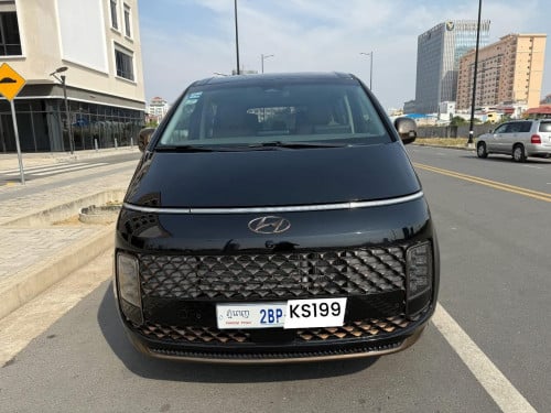 Hyundai STARIA Full option ម្ចាស់ដើម,Year:2022 សោរ2គ្រាប់