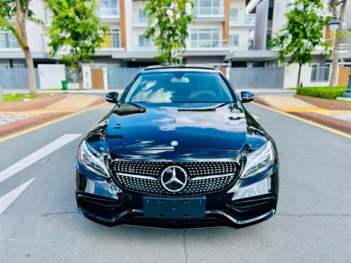 Mercedes C300 Up AMG