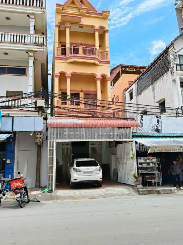 ផ្ទះល្វែង១ជុងសំរាប់ជួល