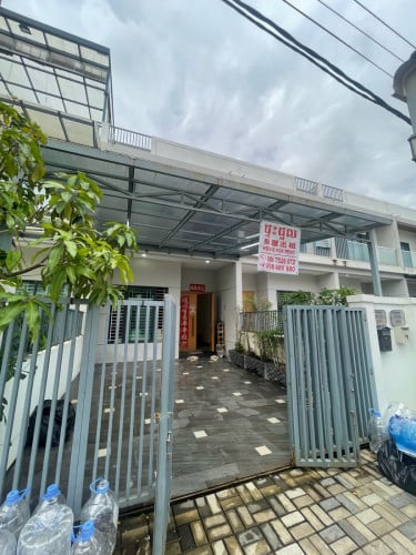 ផ្ទះ​ជួល​រឺលក់