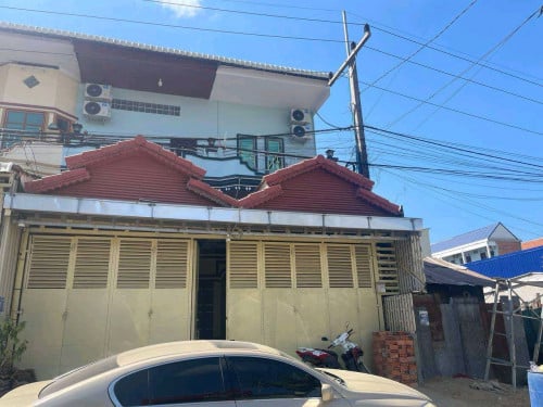 ផ្ទះលក់បន្ទាន់ក្រុងប៉ោយប៉ែត