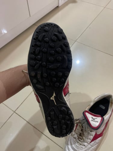 Size 44.5(29cm) Mizuno Japan grade B TF លក់ធូរៗ ទីតាំងភ្នំពេញ
