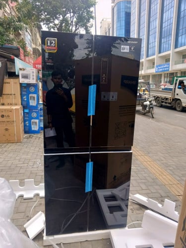 មានលក់ទូទឹកកក sharp SJ-F489 ថែមកំសៀវទឹក