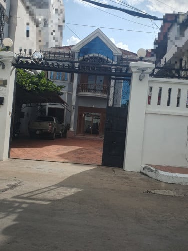 ផ្ទះVillaសំរាប់លក់|Villa For Sale in Tuoltompong Area.