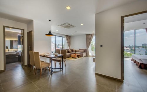 Luxury Two bedroom for rent at BKK1