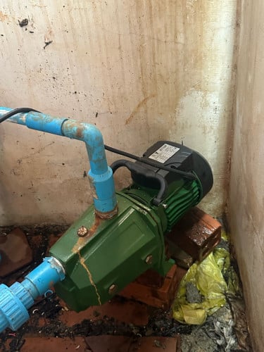 ម៉ូទ័របូមទឹក