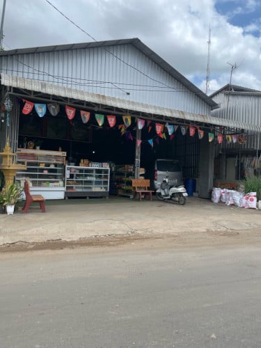 ឃ្លាំងលក់ ទំហំ 13m*28m សល់ខាងមុខ4m