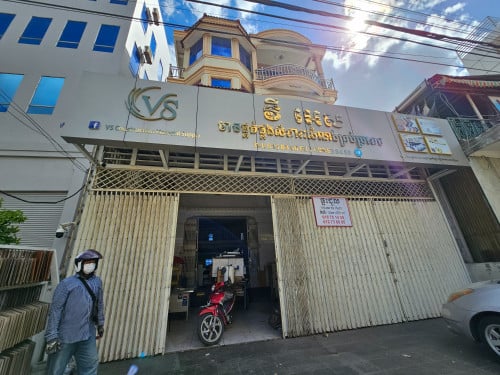 ផ្ទះសម្រាប់ជួលលើផ្លូវ 271 ជិតអេស៊ីលីដា