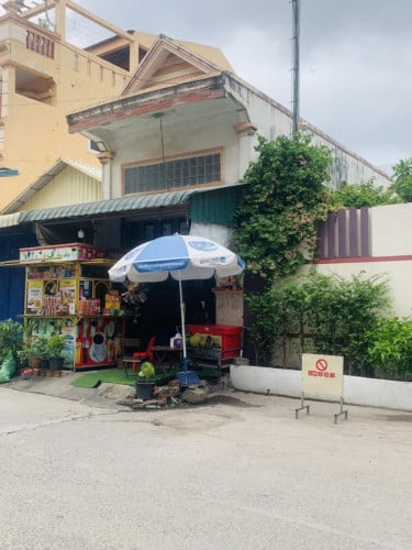 ផ្ទះអាវជីកម្ម ទុលមុខសកលវិទ្យាល័យ ជិតផ្សារស្ទឹងមានជ័យថ្មី