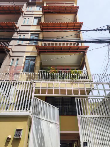 🏨​​អាគារសំរាប់លក់បន្ទាន់នៅសង្កាត់បឹងព្រលឹត​ ខណ្ឌប្រាំពីរមករា ជិតផ្សារអូរឬស្សី