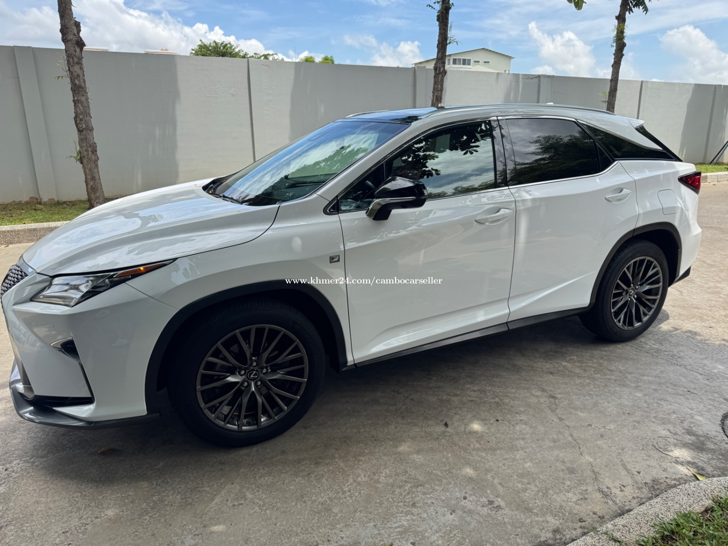 Lexus Rx350 2017 ក្រដាសពន្ធឡាន Dealer price $73000.00 in Chaom Chau 1 ...