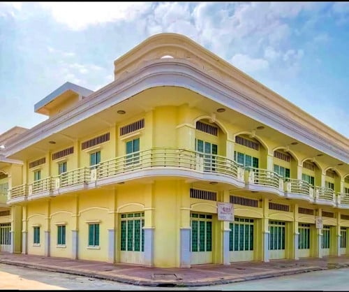 ចង់បានផ្ទះដែលបង់មុនតិចសូមមកមើលផ្ទះក្នុងបុរីពាណិជ្ជកម្មបាត់ដំបង