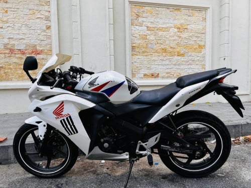 HONDA CBR 150cc , 2013 , Japan have lD card