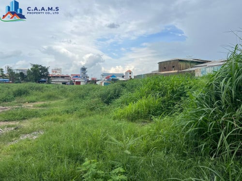 Land for rent in Russey Keo