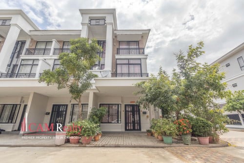 Link Villa For Rent In Borey Peng Huoth Beoung Snor