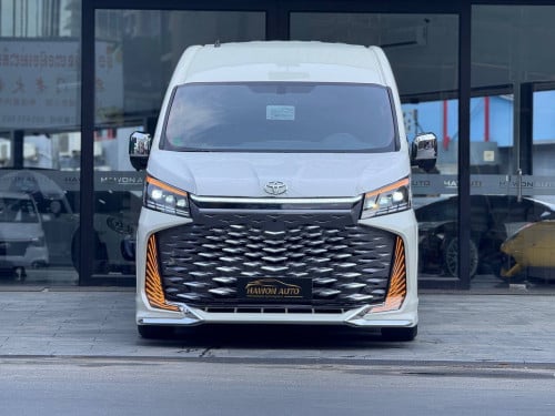 Toyota Hiace 2025 Master VIP