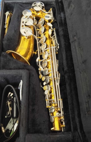 Saxophone Armstrong from USA