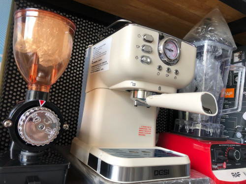 Set machine coffee, grinder, blender