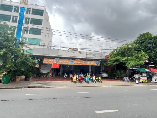 Shop for rent at Chrouy Changva