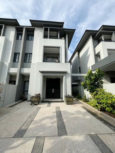 វីឡាភ្លោះបុរីជីបម៉ុង 50M | Twin Villa Borey Chip Mong 50M