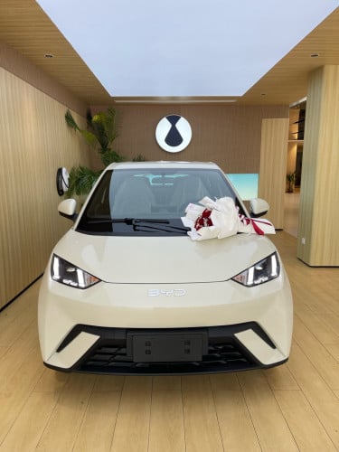 ឡានអគ្គីសនី BYD Seagull សាក1ពេញជិះ 300km