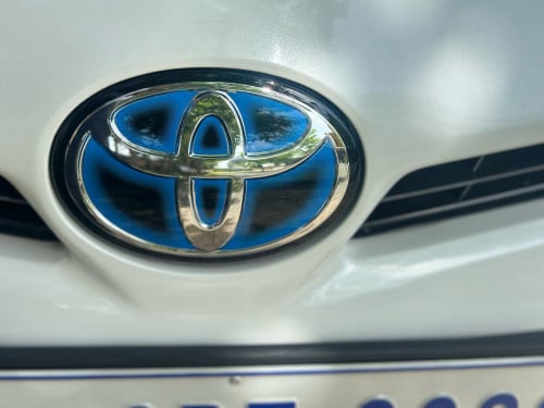 Logo កញ្ចក់​ Prius 010-015