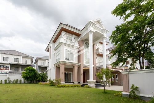 Roseville 6BR Brand New Villa For Rent