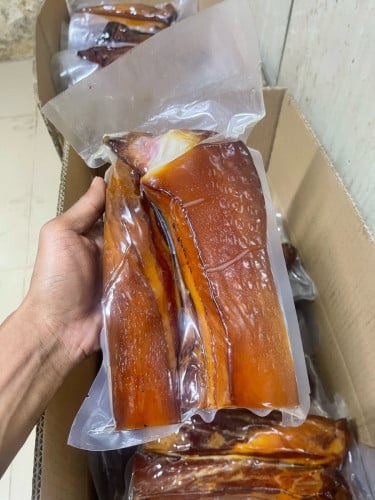សាច់ជ្រូកបីជាន់ឆ្អិនផ្សែង Bacon