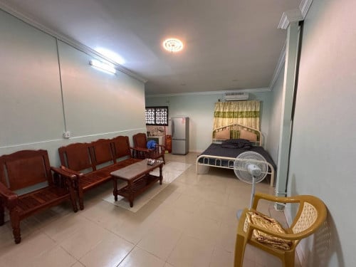 បន្ទប់ជាន់ទី1 សម្រាប់ជួល​ 1st floor for rent