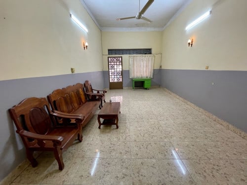ផ្ទះជាន់ទី1 សំរាប់ជួល​ 1st floor for rent