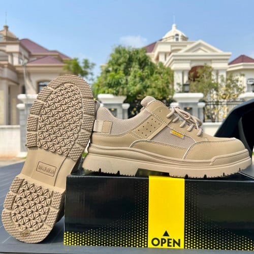 Guyisa Safety Boot Special Model (ស្បែកជើងក្បាលដែកបាតដែក)