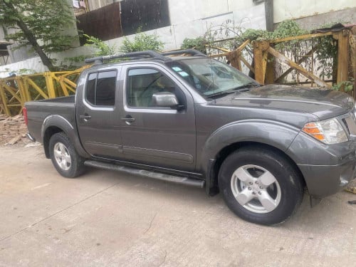 Nissan Frontier 2006 ប្រផេះឡានស្អាត