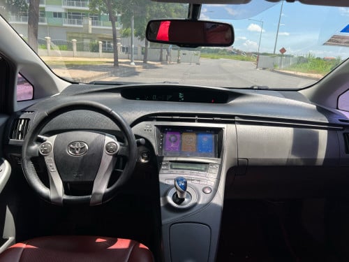 Prius 2010 Option3 កញ្ចក់ក្ដោបAuto មានSencerមុខក្រោយ