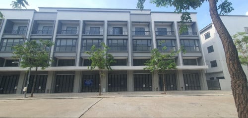 Shophouse for RENT Near AEON MALL Mean Chey