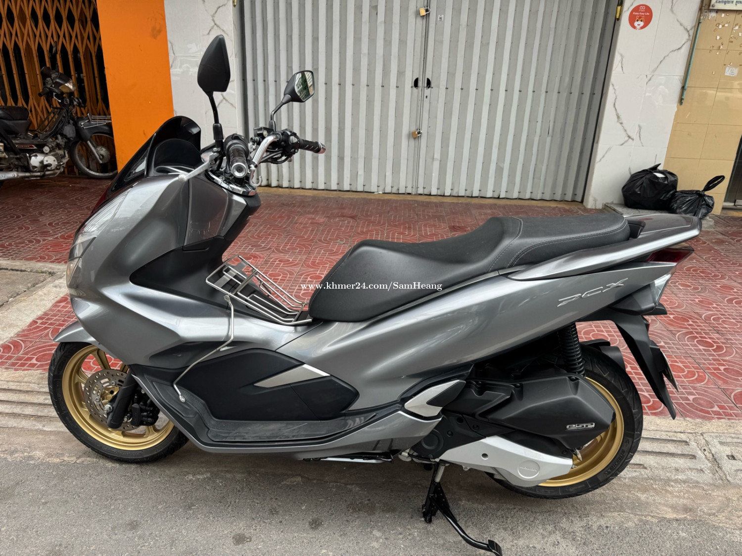 Honda pcx 150cc price 1990 00 - Honda Pcx 150cc 124573175194809393821271 B 