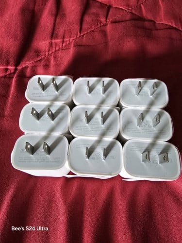 ដុំសាកស៊ីនម៉ាស៊ីន iPhone iPad