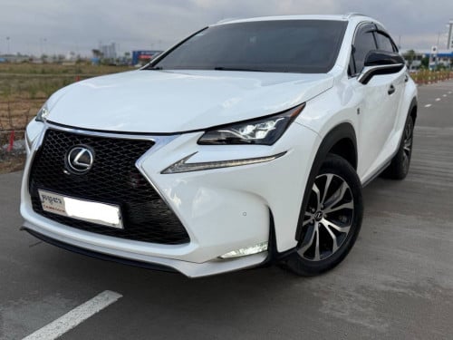 雷克萨斯 𝐋𝐞𝐱𝐮𝐬- Nx200T 2016 F-Sport original  年 𝐂𝐚𝐫 𝐑𝐞𝐧𝐭𝐚𝐥)🌟