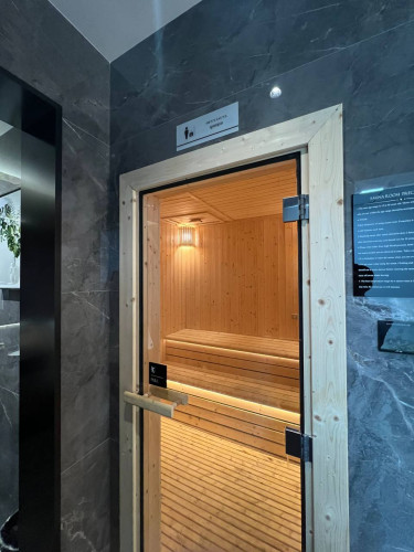 Brand New 1-Bedroom Condo for Rent at The Pinnacle