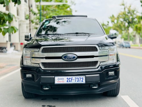 Ford LOBO ឆ្នាំ 2020 ឡានខ្លាញ់គោ full option ថ្មីខ្លាំង