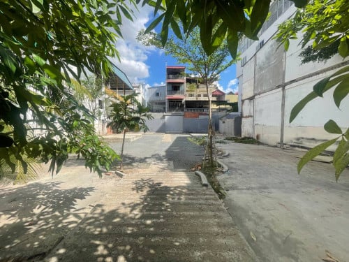 ដីលក់បន្ទាន់ នៅទួលទំពូង ទីតាំល្អ សម្រាប់សង់វីឡា សង់អគារ សង់ឃ្លាំង នឹងផ្សេងៗទៀត.....