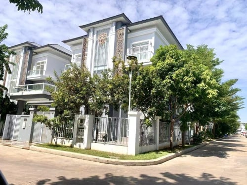 វីឡាឃ្វីនលក់បន្ទាន់