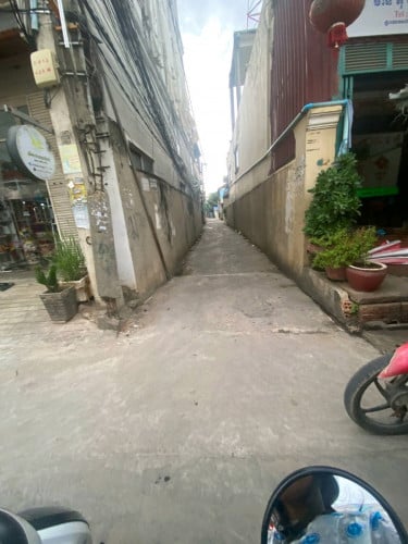 ដីផ្ទះលក់បន្ទាន់តម្លៃក្រោមទីផ្សារ