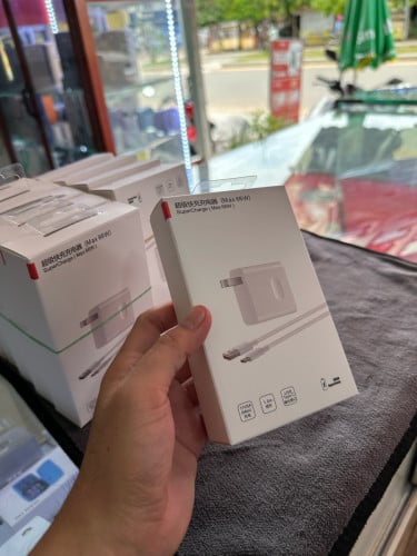 ឆ្នាំងសាក 66W Full FastCharge សាកលឿន