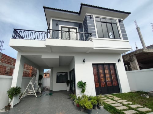 វីឡាទោលនៅក្រុងសៀមរាបលក់ 78000$ម្ចាស់ផ្ទាល់