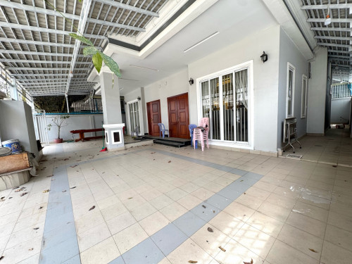 វីឡាសម្រាប់លក់ | VILLA FOR SALE (បុរីឡុងនីគម្រោង3)