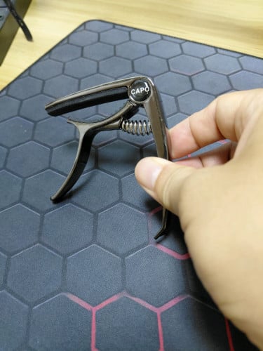 Capo សំរាប់ហ្គីតា