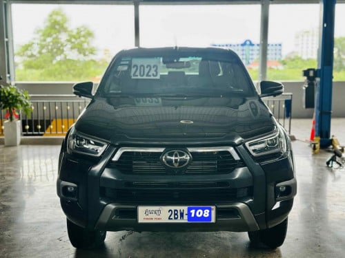 Toyota hilux Rally 2023Full option ឆ្វេងសុីនចូលតាមក្រុមហ៊ុន Toyota