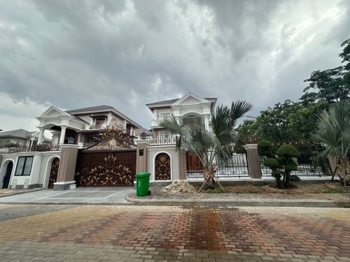 Villa prince for rent at Peng Huot, Boeng Sana 8000$